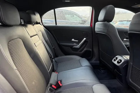 RX69WEH Mercedes-Benz A Class 1.3 A200 Sport (Premium Plus) 7G-DCT Euro 6 (s/s) 5dr Thumbnail #36