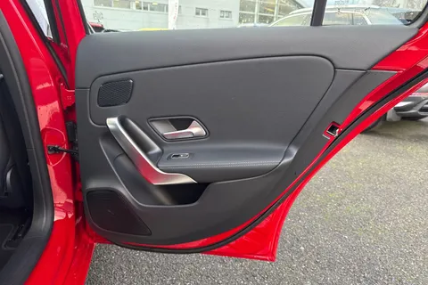 RX69WEH Mercedes-Benz A Class 1.3 A200 Sport (Premium Plus) 7G-DCT Euro 6 (s/s) 5dr Thumbnail #41
