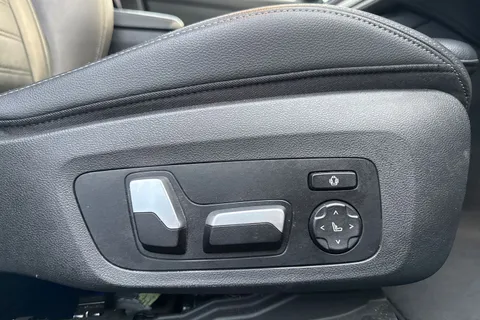 MW69OMR BMW 3 Series 3.0 M340i Touring Auto xDrive Euro 6 (s/s) 5dr Thumbnail #46