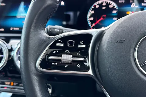 RX69WEH Mercedes-Benz A Class 1.3 A200 Sport (Premium Plus) 7G-DCT Euro 6 (s/s) 5dr Thumbnail #49