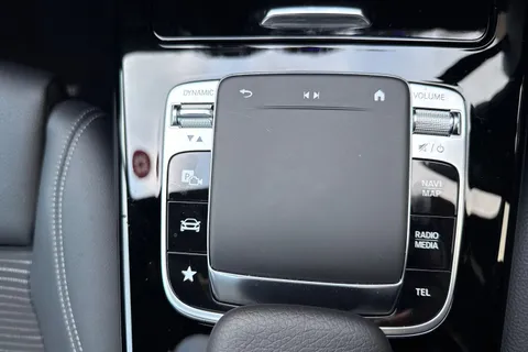 RX69WEH Mercedes-Benz A Class 1.3 A200 Sport (Premium Plus) 7G-DCT Euro 6 (s/s) 5dr Thumbnail #62