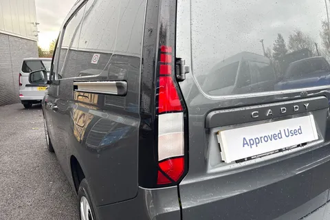 PJ75LFP Volkswagen Caddy C20 Caddy Cargo Commerce Plus SWB 122 PS 2.0 TDI 7sp DSG Thumbnail #8