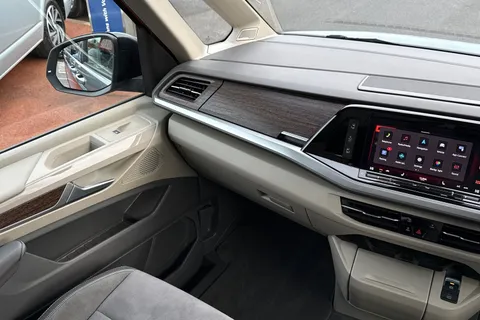 KY25RZG Volkswagen Multivan LWB 2.0 TDI 150PS Style DSG 7 Seats/Panoramic Sunroof Thumbnail #21