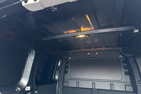 PJ75LFP Volkswagen Caddy C20 Caddy Cargo Commerce Plus SWB 122 PS 2.0 TDI 7sp DSG Thumbnail #30