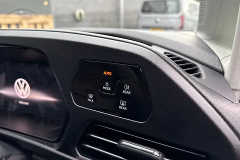 PJ75LFP Volkswagen Caddy C20 Caddy Cargo Commerce Plus SWB 122 PS 2.0 TDI 7sp DSG Thumbnail #32