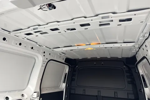 PJ75LFH Volkswagen Caddy Maxi C20 Caddy Cargo Commerce Maxi 102 PS 2.0 TDI 6sp Manual Thumbnail #31