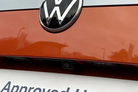 KY25RZG Volkswagen Multivan LWB 2.0 TDI 150PS Style DSG 7 Seats/Panoramic Sunroof Thumbnail #40