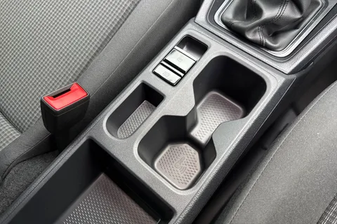 PJ75LFH Volkswagen Caddy Maxi C20 Caddy Cargo Commerce Maxi 102 PS 2.0 TDI 6sp Manual Thumbnail #36