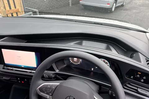 PJ75LFH Volkswagen Caddy Maxi C20 Caddy Cargo Commerce Maxi 102 PS 2.0 TDI 6sp Manual Thumbnail #37