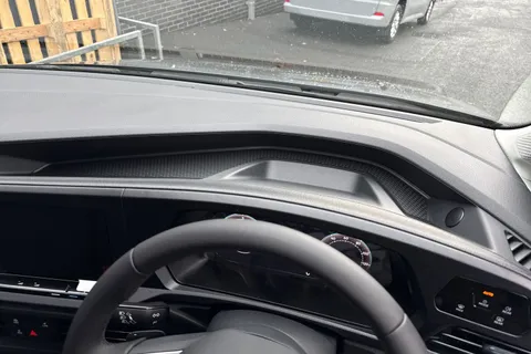 PJ75LFP Volkswagen Caddy C20 Caddy Cargo Commerce Plus SWB 122 PS 2.0 TDI 7sp DSG Thumbnail #38