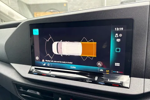 PJ75LFP Volkswagen Caddy C20 Caddy Cargo Commerce Plus SWB 122 PS 2.0 TDI 7sp DSG Thumbnail #41