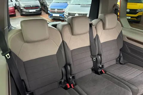 KY25RZG Volkswagen Multivan LWB 2.0 TDI 150PS Style DSG 7 Seats/Panoramic Sunroof Thumbnail #47