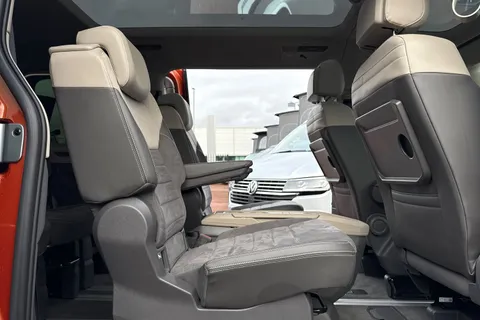 KY25RZG Volkswagen Multivan LWB 2.0 TDI 150PS Style DSG 7 Seats/Panoramic Sunroof Thumbnail #49