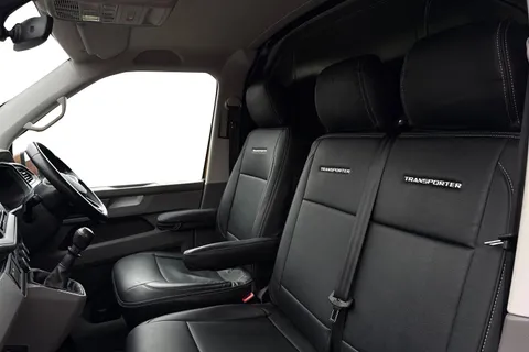 VN72BNO Volkswagen Transporter 2.0 TDI 150 Highline Van Thumbnail #17