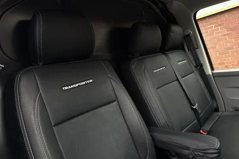 VN72BNO Volkswagen Transporter 2.0 TDI 150 Highline Van Thumbnail #25