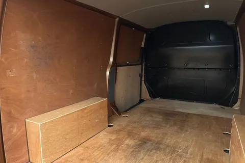 VN72BNO Volkswagen Transporter 2.0 TDI 150 Highline Van Thumbnail #40