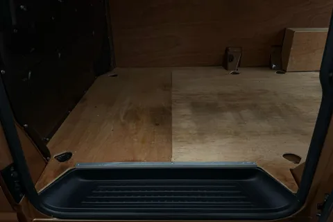 VN72BNO Volkswagen Transporter 2.0 TDI 150 Highline Van Thumbnail #47