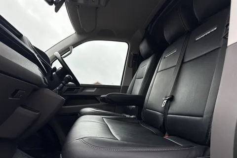 VN72BNO Volkswagen Transporter 2.0 TDI 150 Highline Van Thumbnail #49