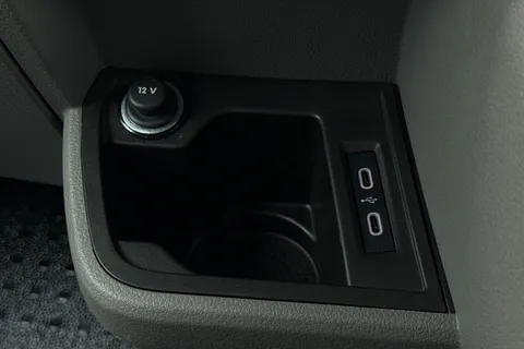VN72BNO Volkswagen Transporter 2.0 TDI 150 Highline Van Thumbnail #62