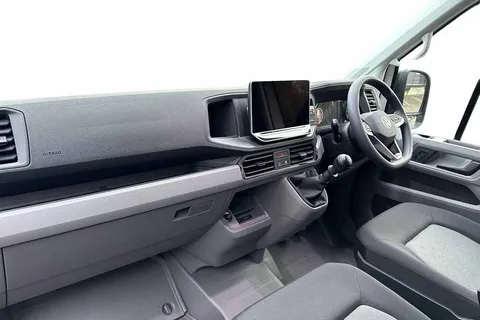 PN75MWU Volkswagen Crafter CR35 Panel van Commerce MWB 140 PS 2.0 TDI 6sp Manual FWD Thumbnail #3