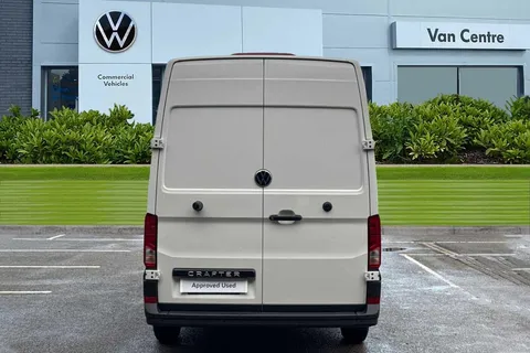 PN75MXH Volkswagen Crafter CR35 Panel van Commerce MWB 140 PS 2.0 TDI 6sp Manual FWD Thumbnail #8