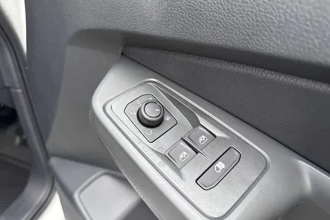 PJ75LFK Volkswagen Caddy Maxi C20 Caddy Cargo Commerce Maxi 102 PS 2.0 TDI 6sp Manual Thumbnail #18