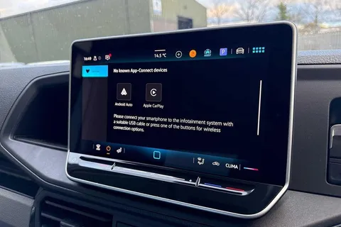 PN75MXH Volkswagen Crafter CR35 Panel van Commerce MWB 140 PS 2.0 TDI 6sp Manual FWD Thumbnail #27