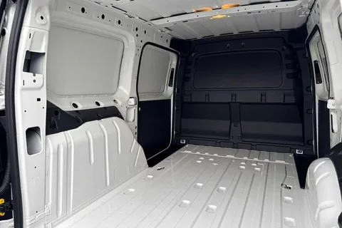 PJ75LFK Volkswagen Caddy Maxi C20 Caddy Cargo Commerce Maxi 102 PS 2.0 TDI 6sp Manual Thumbnail #30