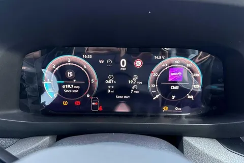 PN75MWU Volkswagen Crafter CR35 Panel van Commerce MWB 140 PS 2.0 TDI 6sp Manual FWD Thumbnail #34