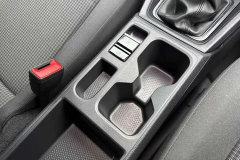 PJ75LFK Volkswagen Caddy Maxi C20 Caddy Cargo Commerce Maxi 102 PS 2.0 TDI 6sp Manual Thumbnail #36