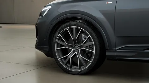  Audi Q7 3.0 TDI V6 50 Black Edition Tiptronic quattro Euro 6 (s/s) 5dr Thumbnail #4