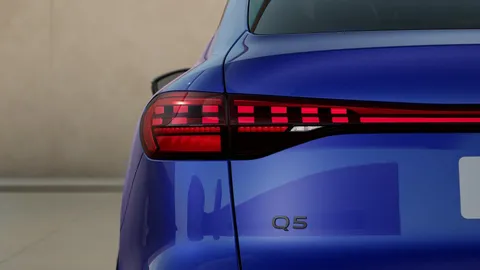  Audi Q5 2.0 TDI Edition 1 Sportback S Tronic quattro Euro 6 (s/s) 5dr Thumbnail #7