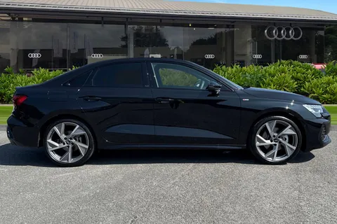 PN75FPL Audi A3 Black Edition 35 TFSI  150 PS S tronic Thumbnail #3