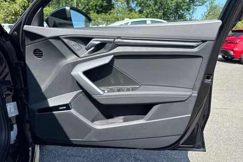 PN75FPL Audi A3 Black Edition 35 TFSI  150 PS S tronic Thumbnail #43