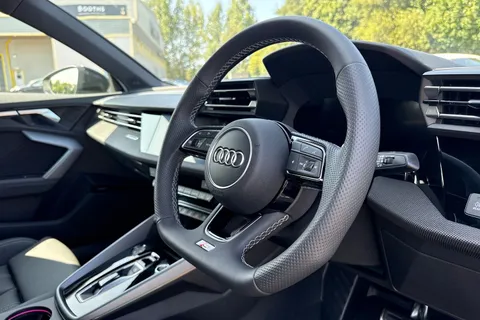 PN75FPL Audi A3 Black Edition 35 TFSI  150 PS S tronic Thumbnail #45