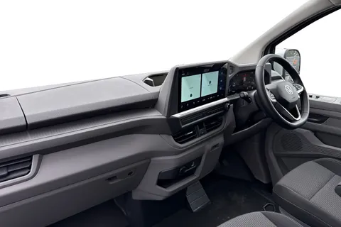 CX75HWJ Volkswagen Transporter 2.0 TDI T32 Commerce Pro Panel Van 5dr Diesel Auto 4Motion SWB Euro 6 (s/s) (150 ps) Thumbnail #14