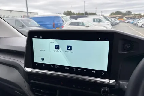 CX75HWJ Volkswagen Transporter 2.0 TDI T32 Commerce Pro Panel Van 5dr Diesel Auto 4Motion SWB Euro 6 (s/s) (150 ps) Thumbnail #16