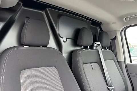 CX75HWJ Volkswagen Transporter 2.0 TDI T32 Commerce Pro Panel Van 5dr Diesel Auto 4Motion SWB Euro 6 (s/s) (150 ps) Thumbnail #23