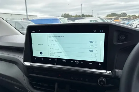 CX75HWJ Volkswagen Transporter 2.0 TDI T32 Commerce Pro Panel Van 5dr Diesel Auto 4Motion SWB Euro 6 (s/s) (150 ps) Thumbnail #31