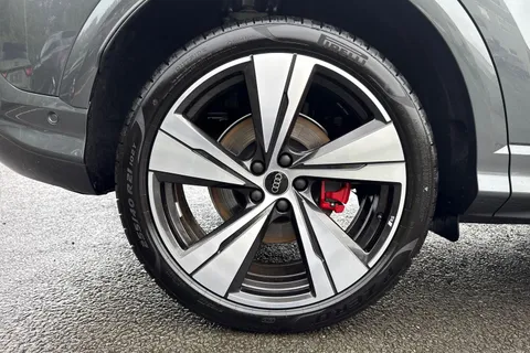 PK75LDA Audi Q5 SUV Edition 1 TDI quattro 204 PS S tronic Thumbnail #11