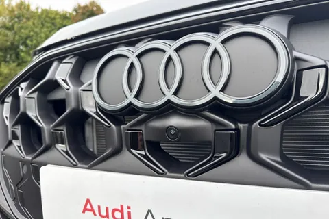 PK75LDA Audi Q5 SUV Edition 1 TDI quattro 204 PS S tronic Thumbnail #27