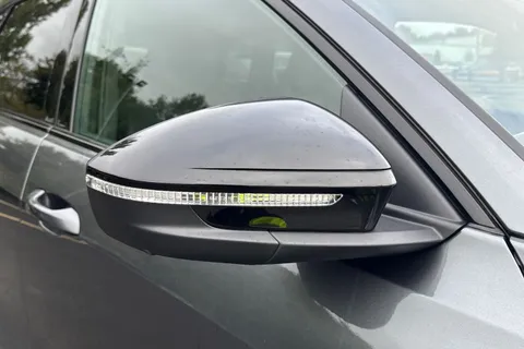 PK75LDA Audi Q5 SUV Edition 1 TDI quattro 204 PS S tronic Thumbnail #30