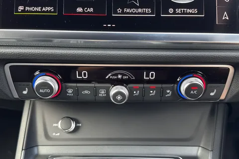 PN75FOA Audi Q3 Black Edition 35 TFSI  150 PS S tronic Thumbnail #22