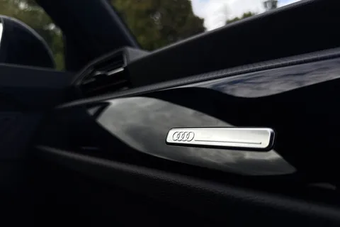 PN75FOA Audi Q3 Black Edition 35 TFSI  150 PS S tronic Thumbnail #48