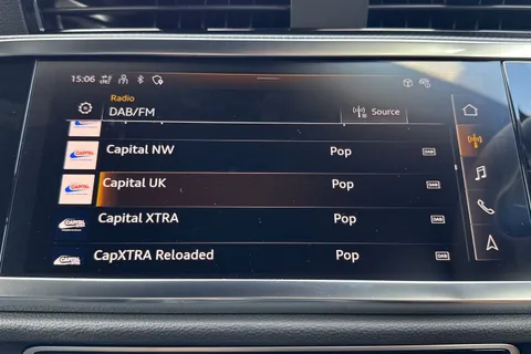 PN75FOA Audi Q3 Black Edition 35 TFSI  150 PS S tronic Thumbnail #56