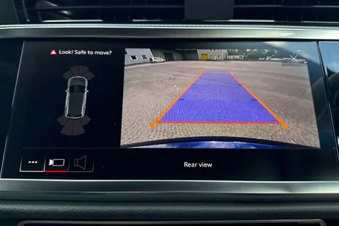 PN75FOA Audi Q3 Black Edition 35 TFSI  150 PS S tronic Thumbnail #58