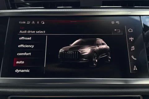 PN75FOA Audi Q3 Black Edition 35 TFSI  150 PS S tronic Thumbnail #60