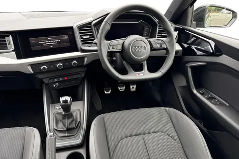 PK75EPN Audi A1 Black Edition 25 TFSI 95 PS 5-speed Thumbnail #18