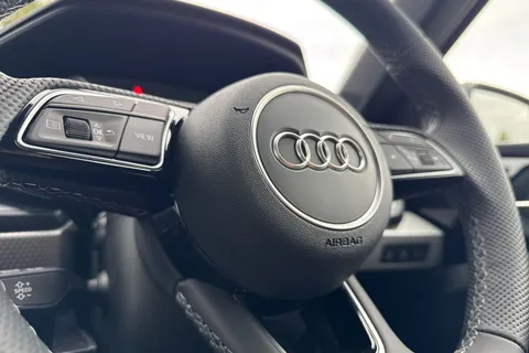 PK75EPN Audi A1 Black Edition 25 TFSI 95 PS 5-speed Thumbnail #45