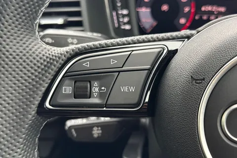 PK75EPN Audi A1 Black Edition 25 TFSI 95 PS 5-speed Thumbnail #47